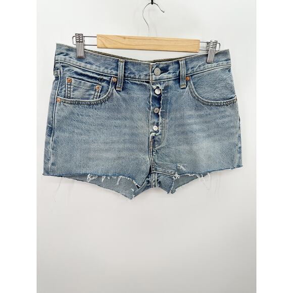 Levi's Shorts Women 28 Blue 501 Jump Start Button Fly Raw Frayed Hem Cotton - Picture 1 of 8